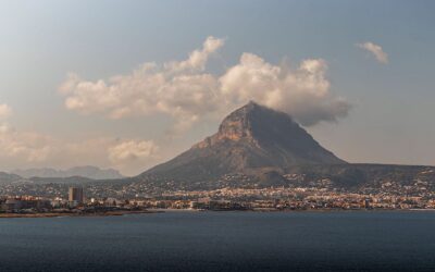 Cómo elegir el mejor alojamiento en Jávea según tu tipo de viaje